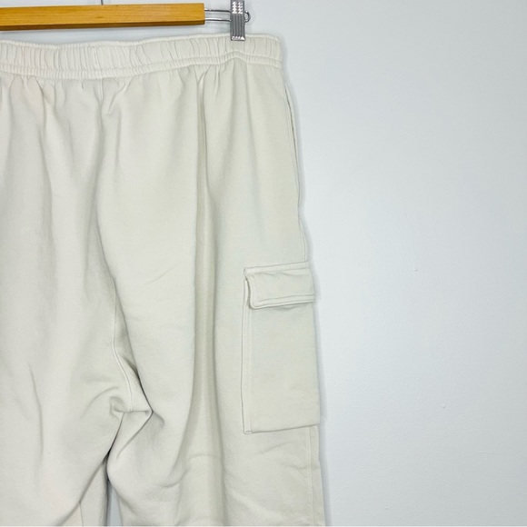 Nike Sportswear Essential Fleece Cargo Sweatpants XXL - Picture 6 of 8